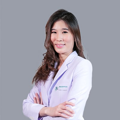 พญ. ณิชา ลิ้มตระกูล
