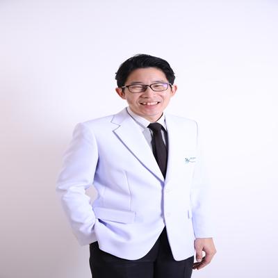 ทพ.  ณัฐพันธุ์ ธนกิจจำรูญ