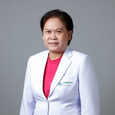 ทพญ. จรีรัตน์ เอี่ยมสำอางค์