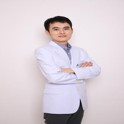 ผศ. นพ. ดุสิต จิตรเอื้อกุล