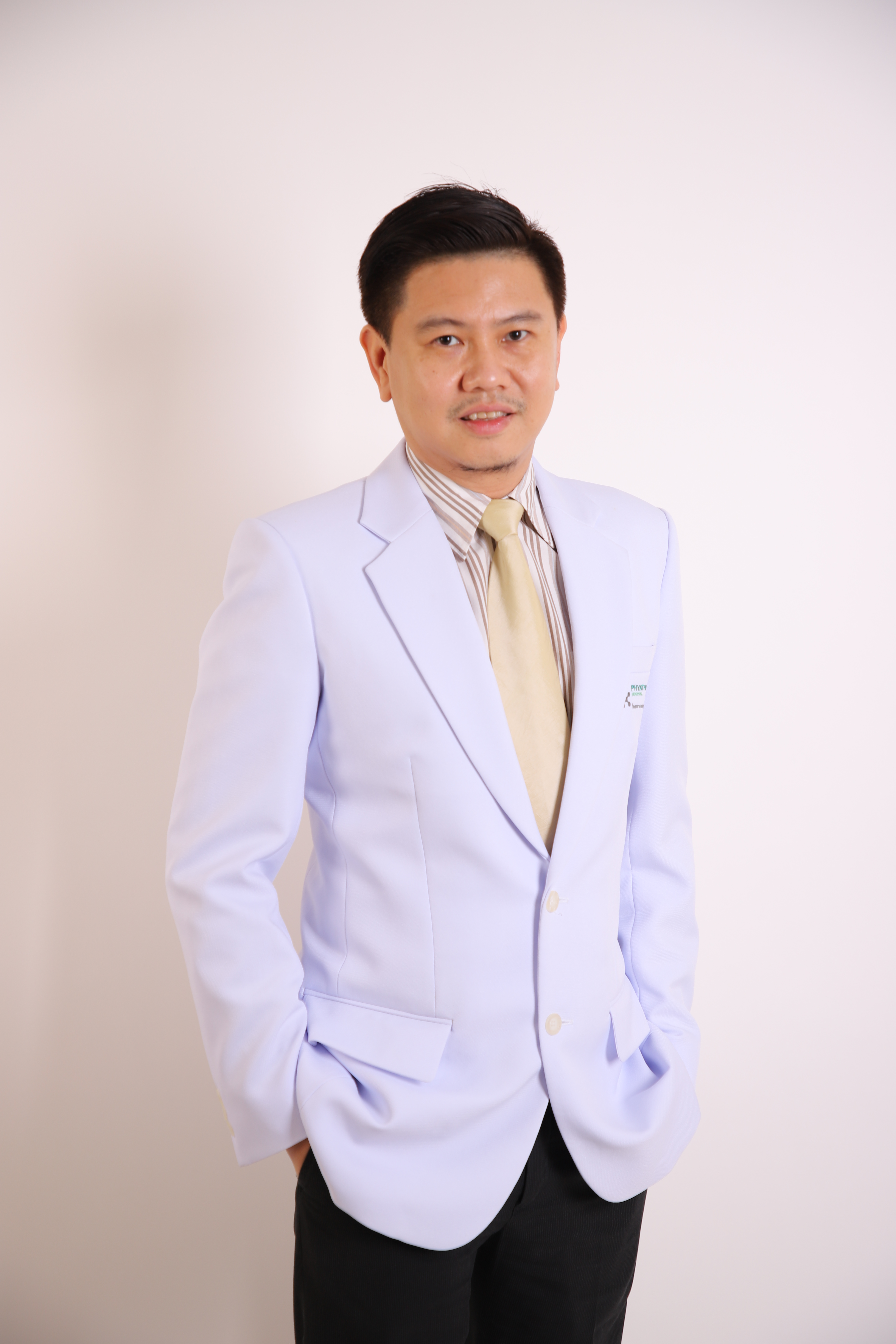 Dr.  Vichit Prasanthai