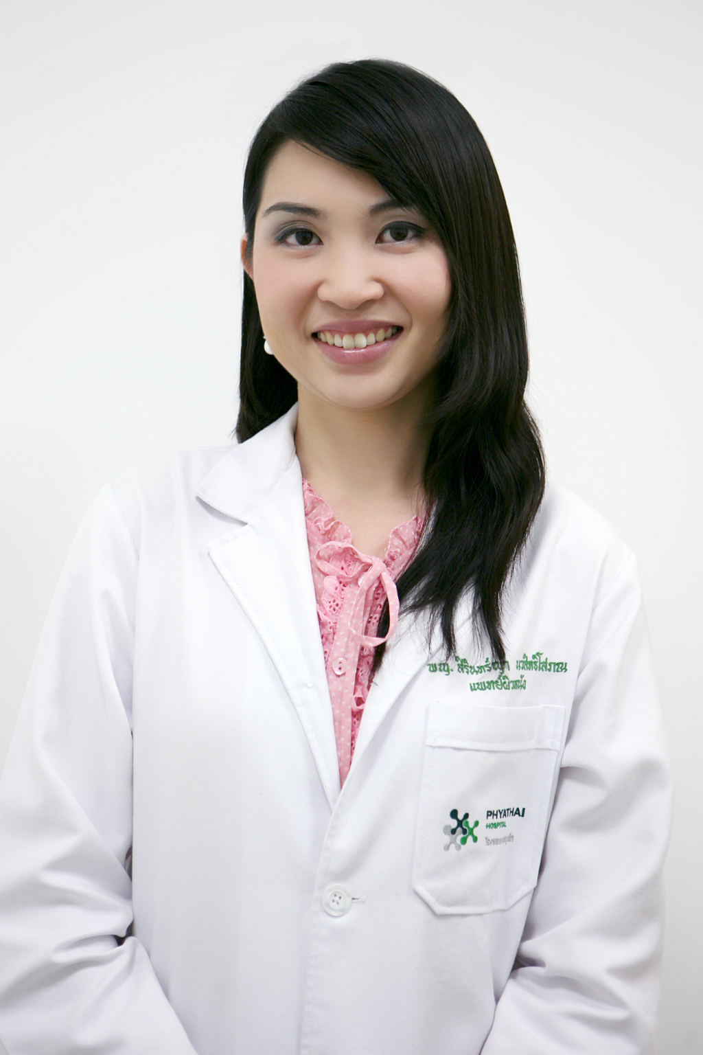 Dr. Sirinya Navasitisopon