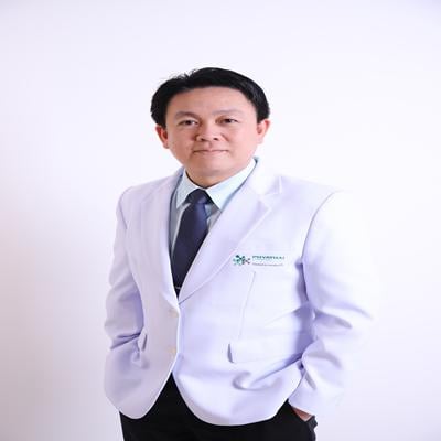 นพ.  บุรินทร์ อาวพิทยา